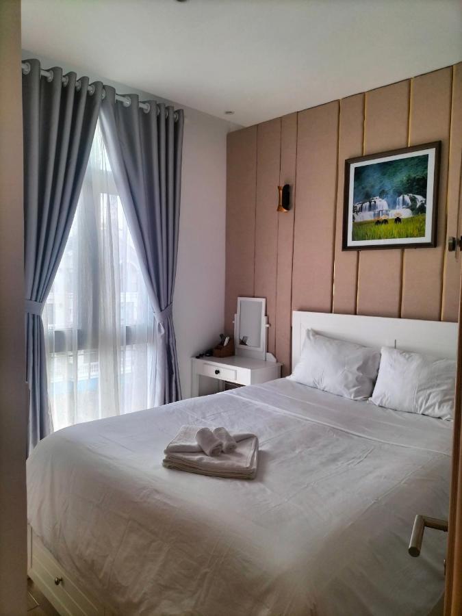 Bistro Hotel Grand World Дуонг-Донг Экстерьер фото